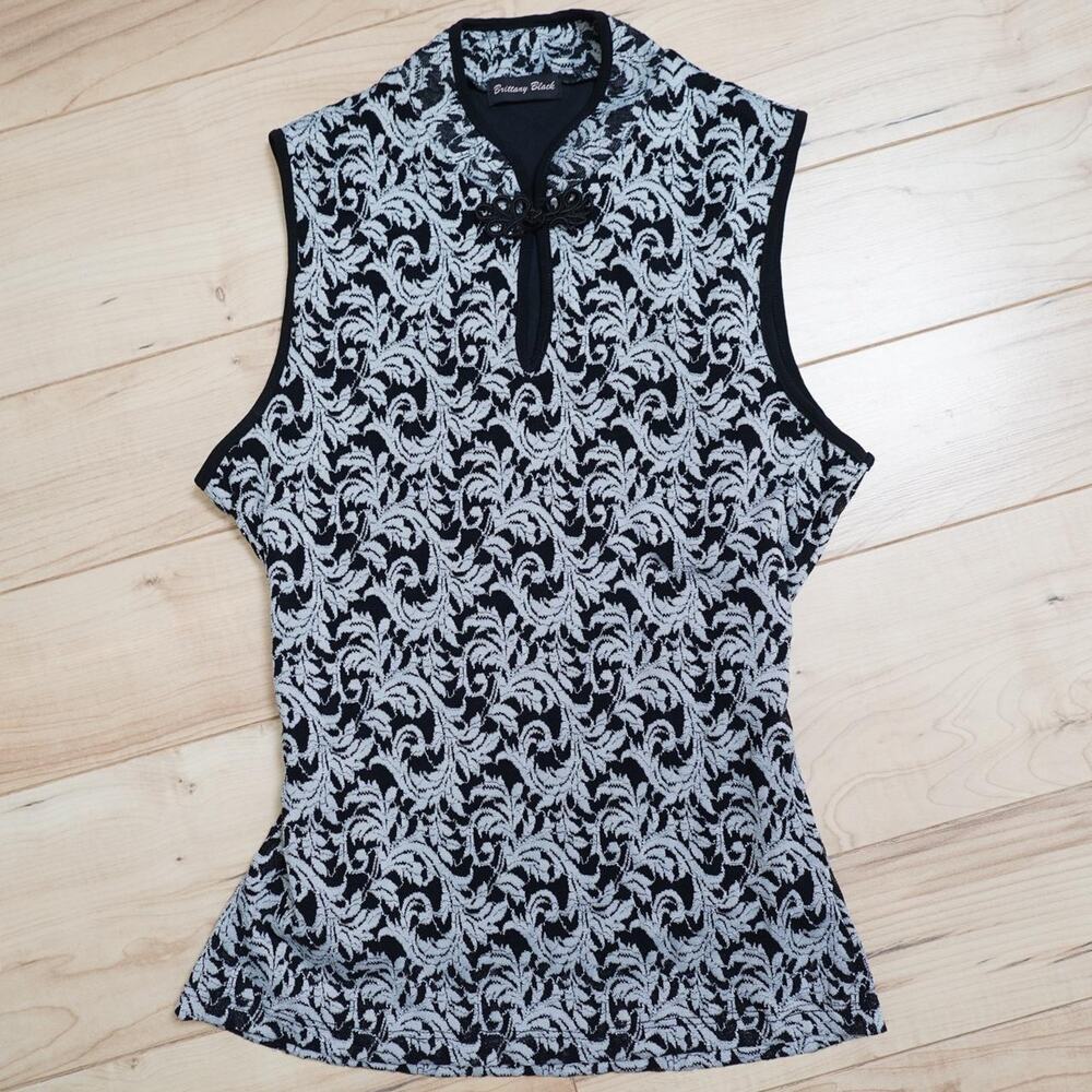 Brittany Black Baroque Lace Overlay Sleeveless Top Frog Closure Y2K Glam L